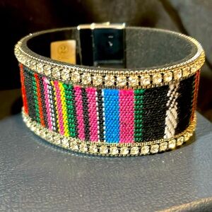 2 Chic Magnetic Bracelet